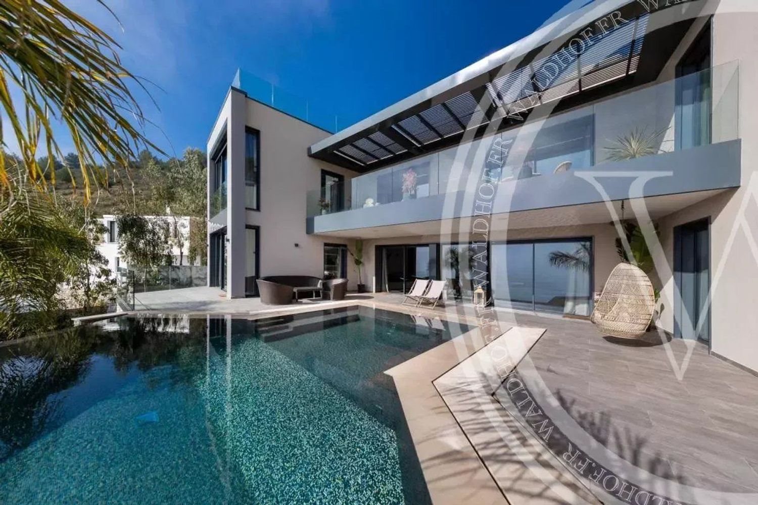 Maison à louer, 500m², Èze