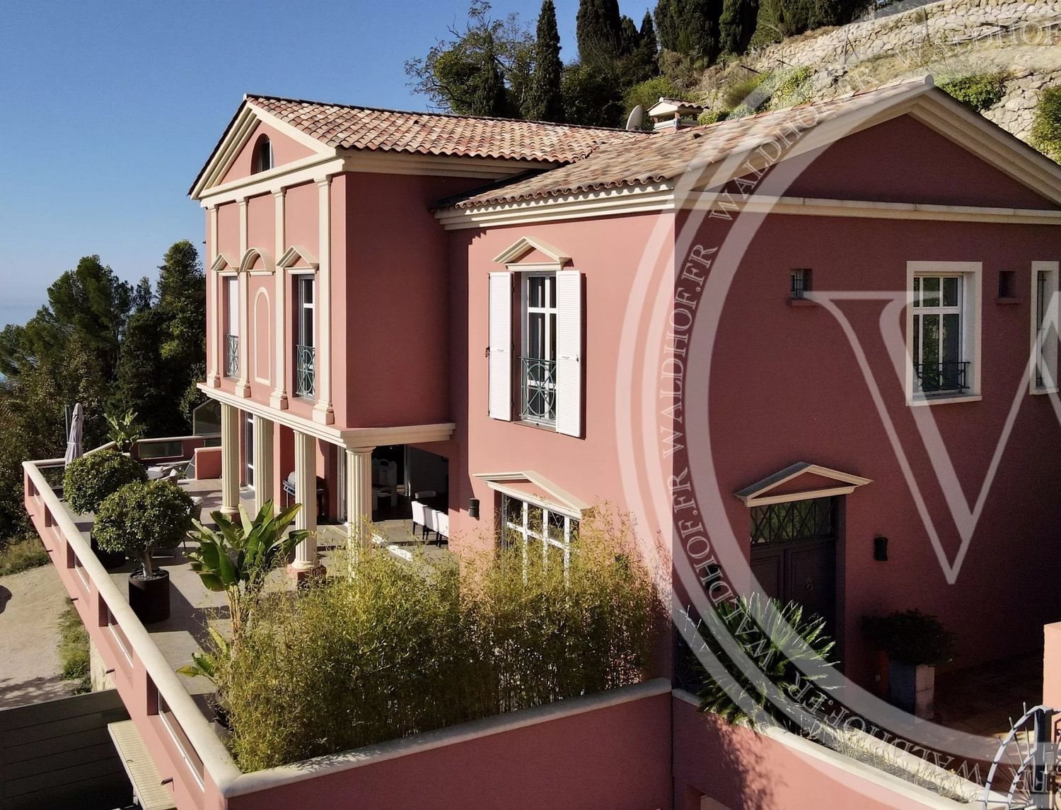 Maison à louer, 350m², La Turbie