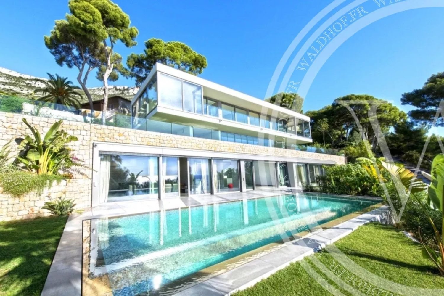 Maison à louer, 480m², Cap-d'Ail
