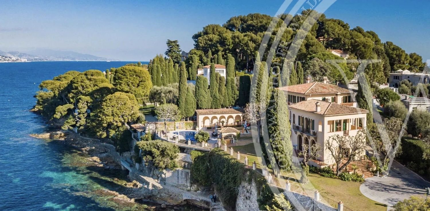Maison à louer, 990m², Saint-Jean-Cap-Ferrat