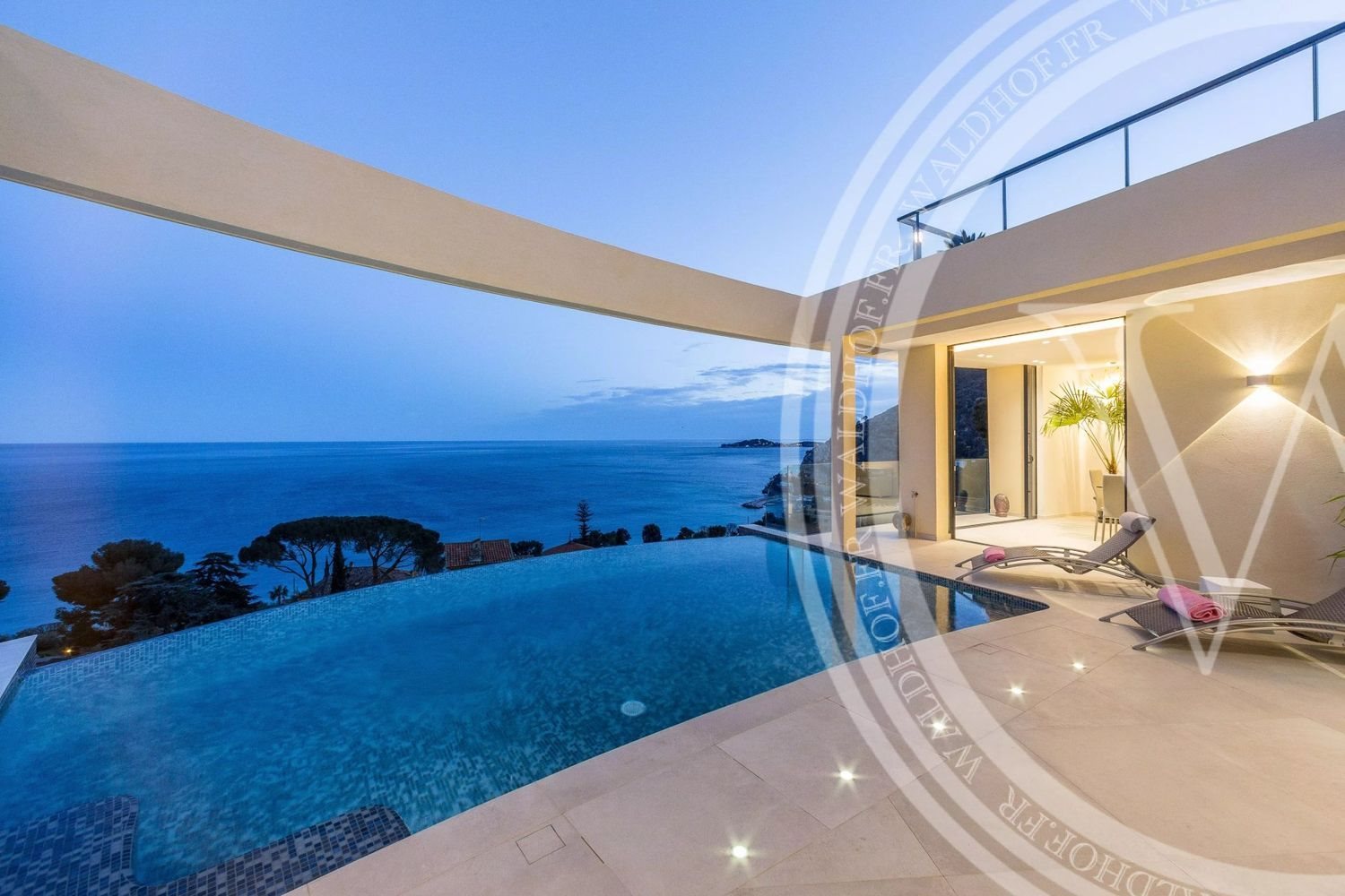 Maison à louer, 371m², Èze