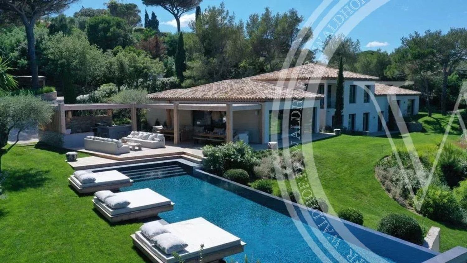 Maison à louer, 520m², Saint-Tropez