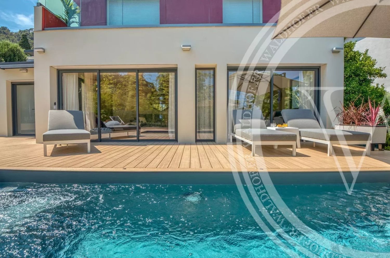 Maison à louer, 175m², Èze