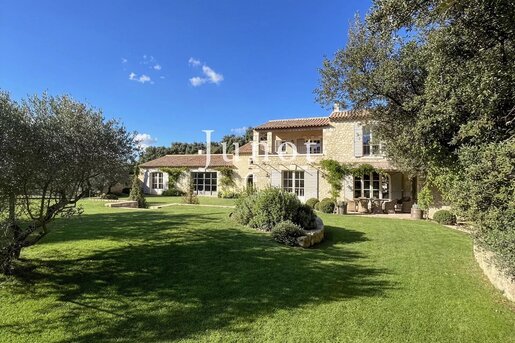 Eygalières (Bouches-du-Rhône)
