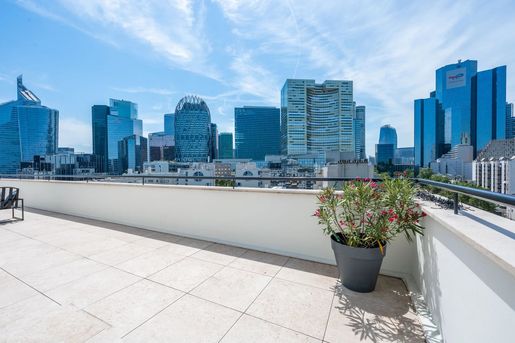 Appartement 1 pièce 67 m² · à Courbevoie · 67 m² · 599 000 €