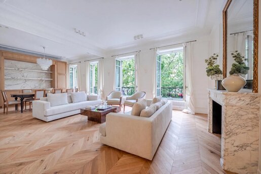 Appartement 5 pièces 136 m² · à Paris 8ème · 136 m² · 2 990 000 €