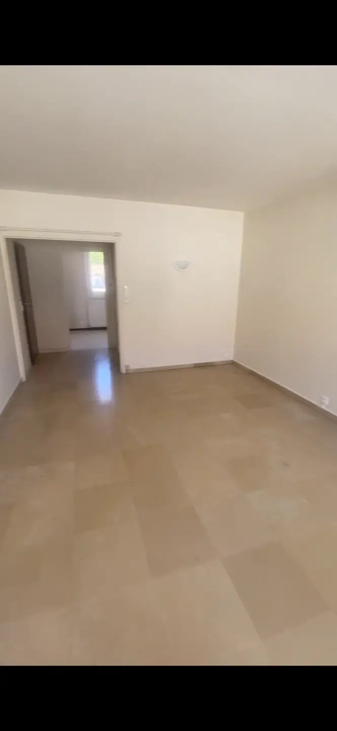 Appartement à louer, 68m², Nîmes
