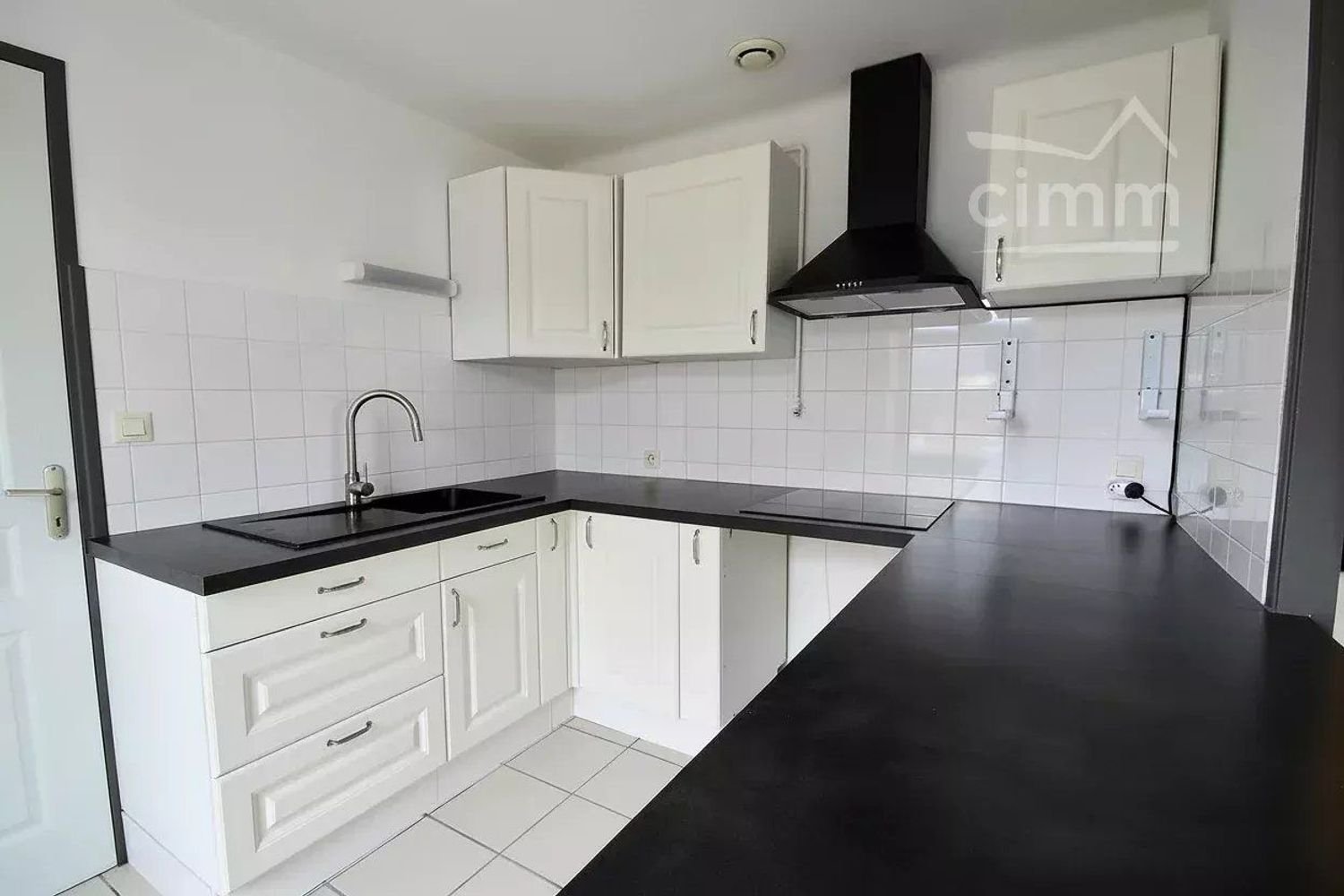 Appartement à louer, 67m², Meysse