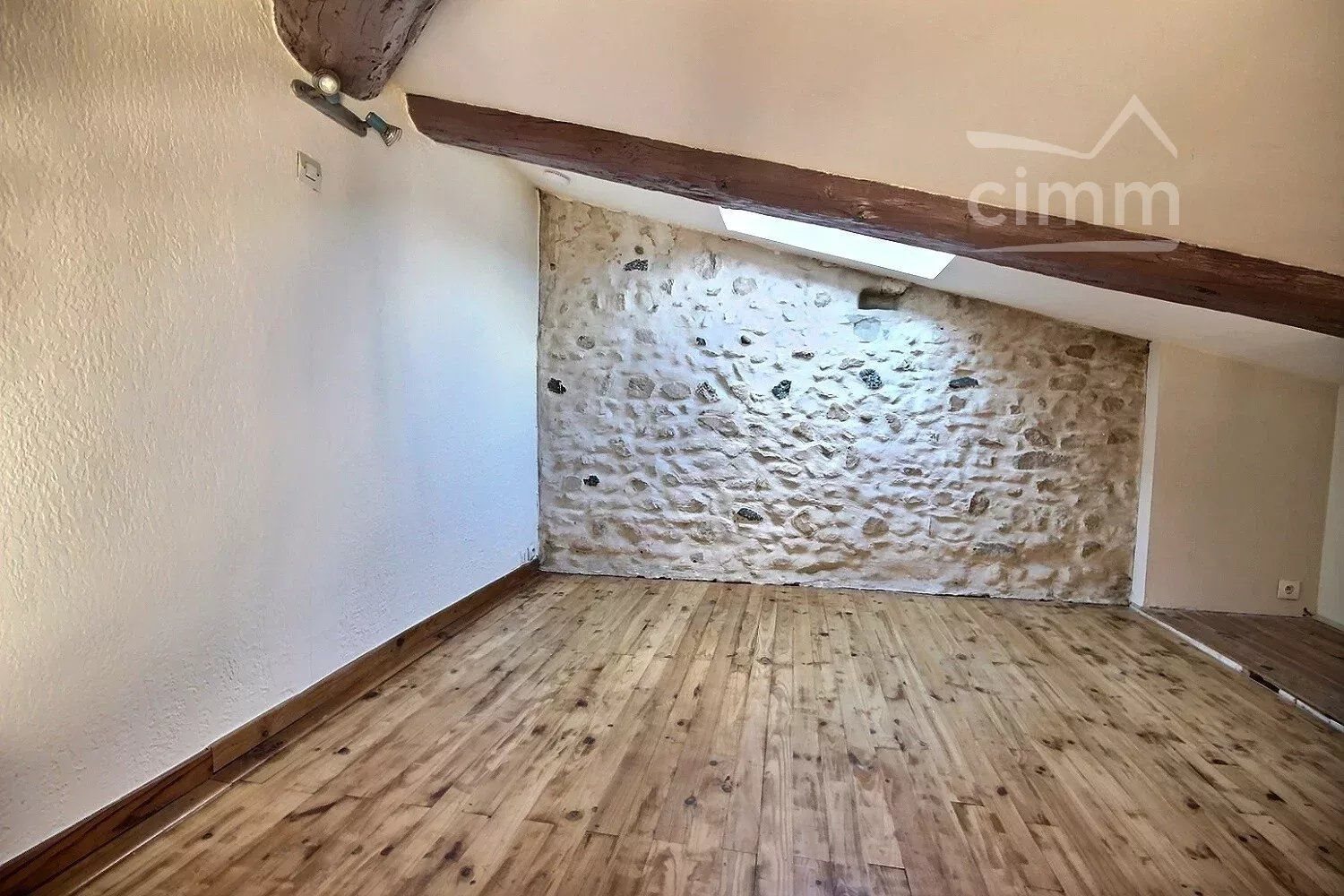Appartement à louer, 50m², Rochemaure