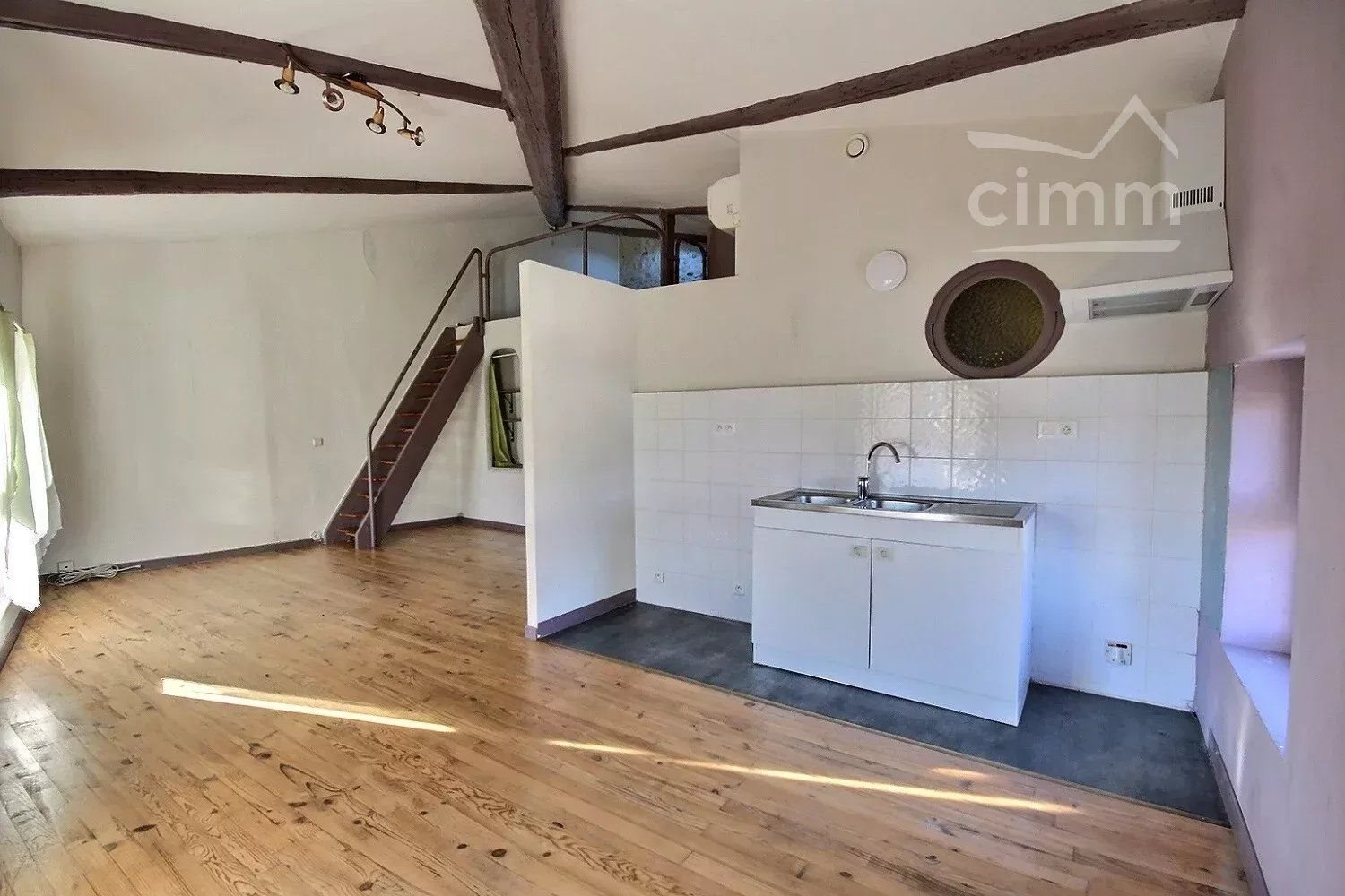 Appartement à louer, 50m², Rochemaure