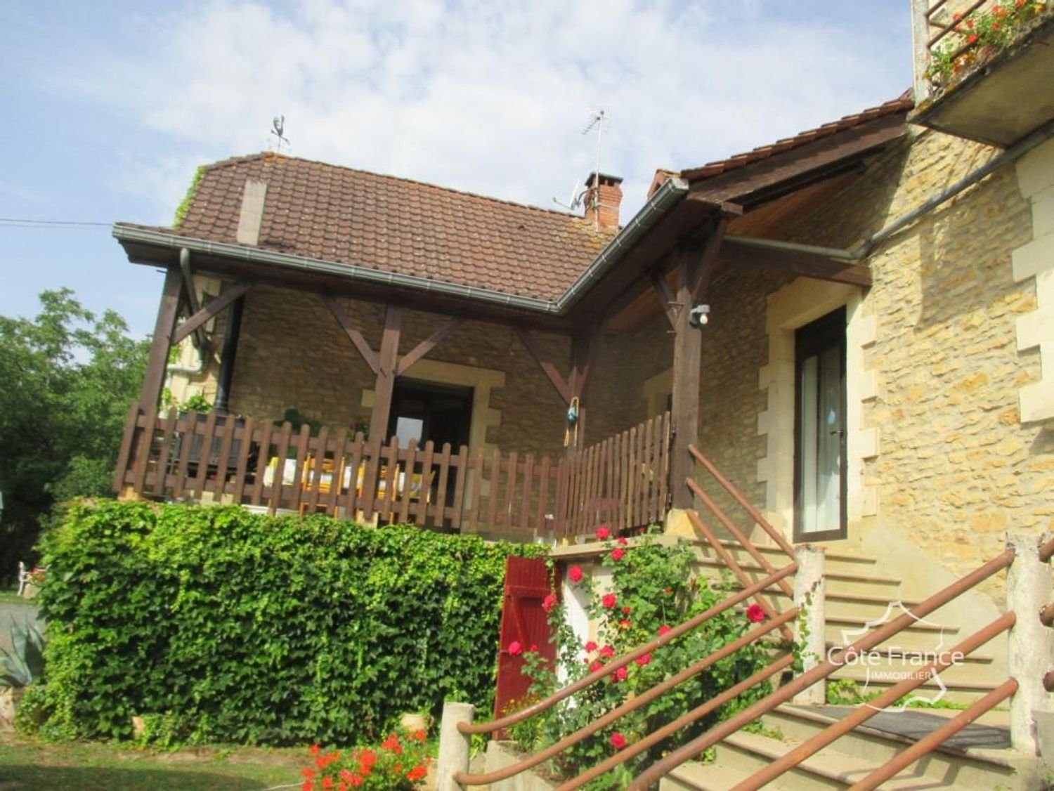 Maison à vendre, 230m², La Celle-sous-Gouzon