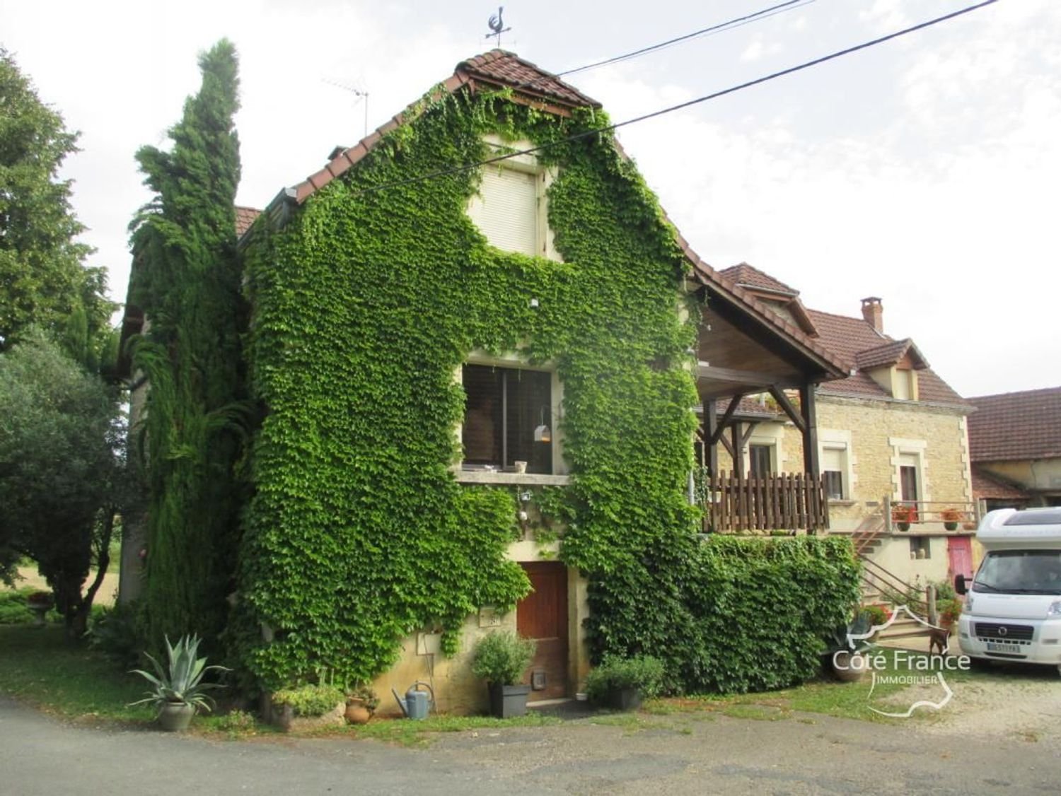 Maison à vendre, 230m², La Celle-sous-Gouzon