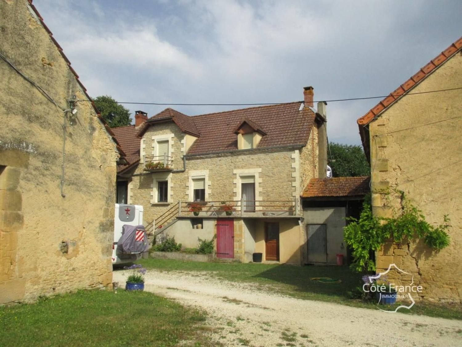 Maison à vendre, 230m², La Celle-sous-Gouzon