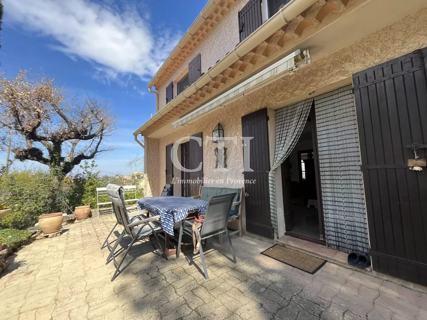Maison à vendre, 11m², Faucon