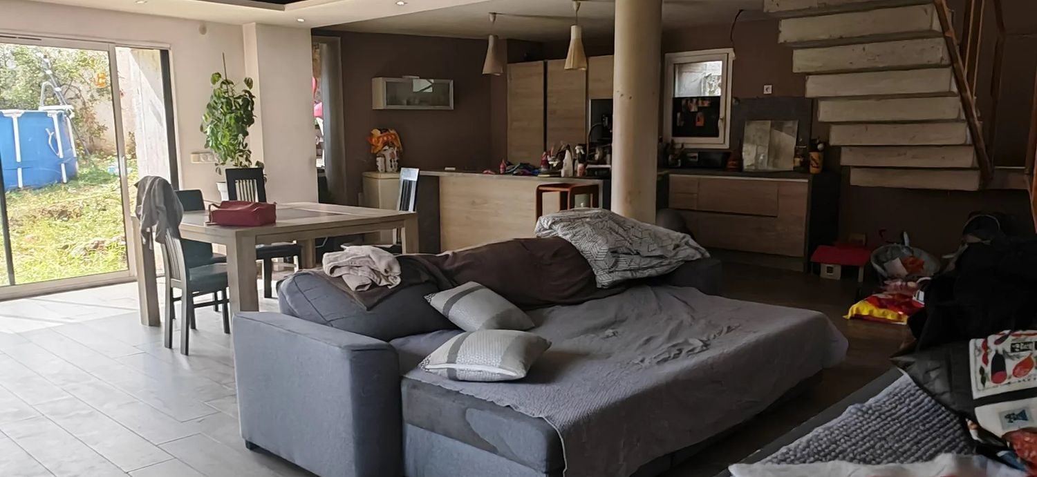 Maison à vendre, 123m², Bévenais