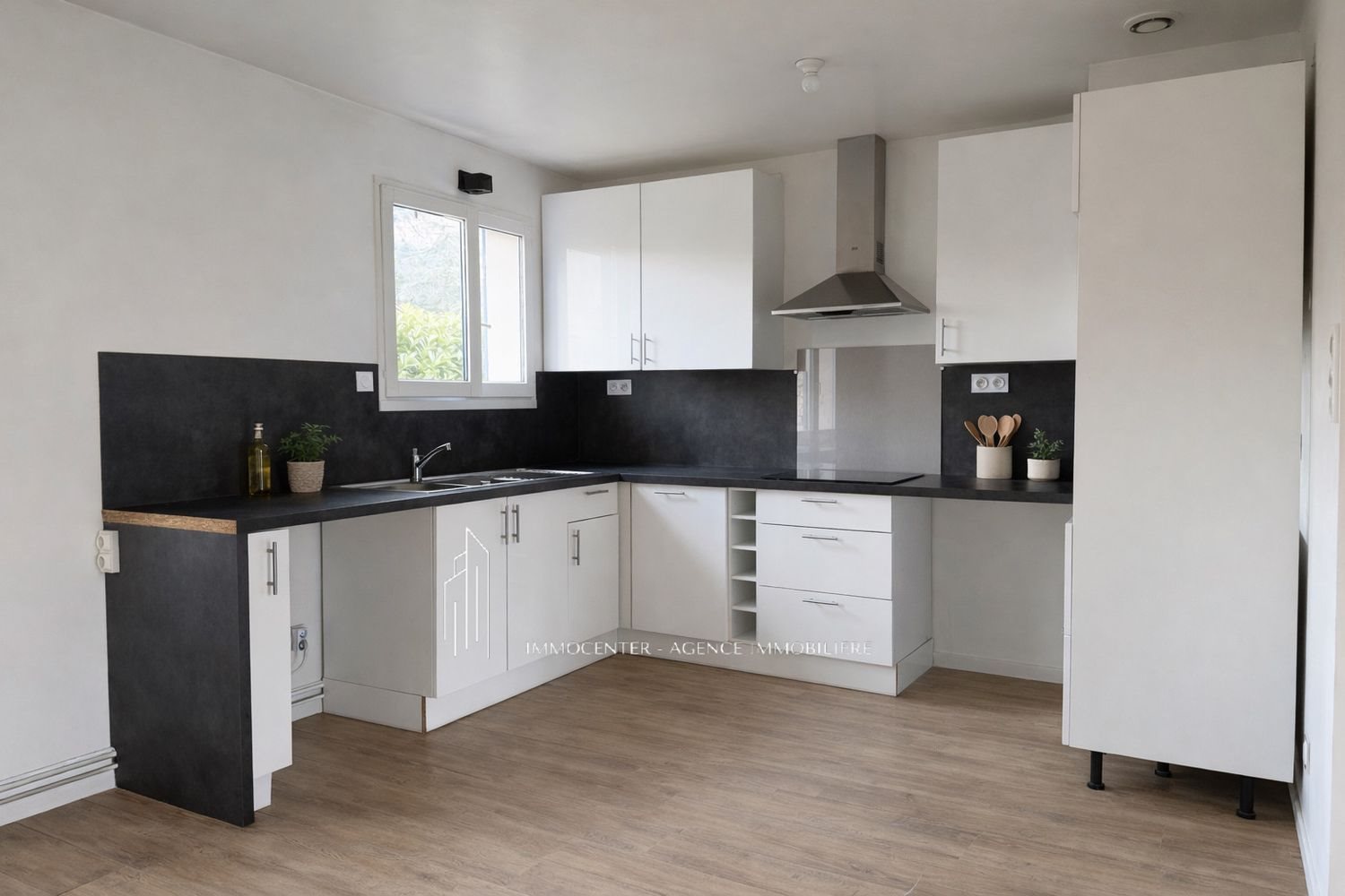 Maison à vendre, 78m², Serves-sur-Rhône