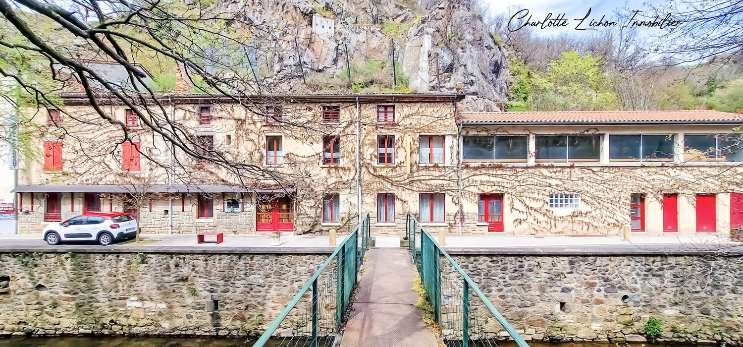 Maison à vendre, 1005m², Saint-Floret