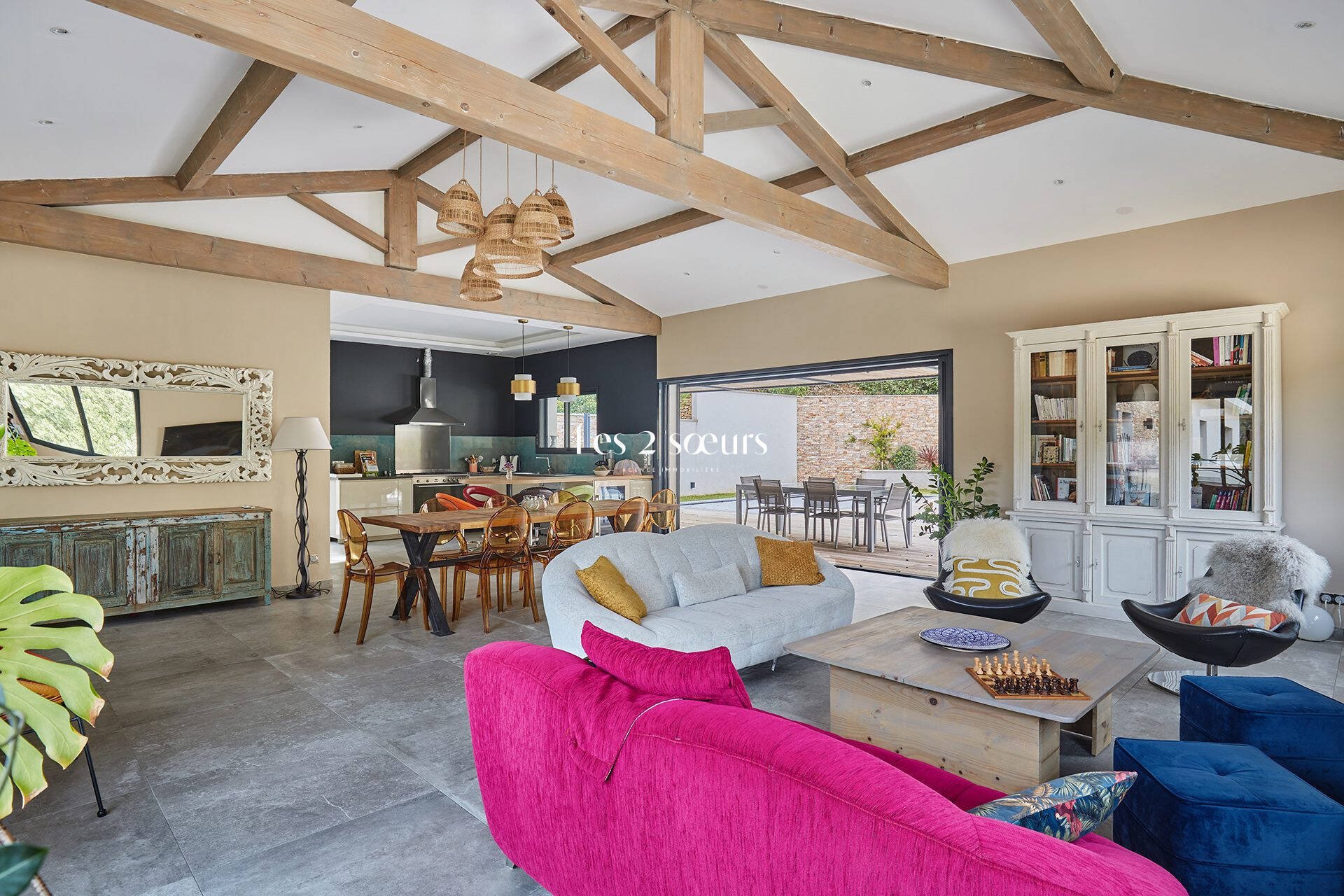 Maison à vendre, 276m², Saint-Marc-Jaumegarde
