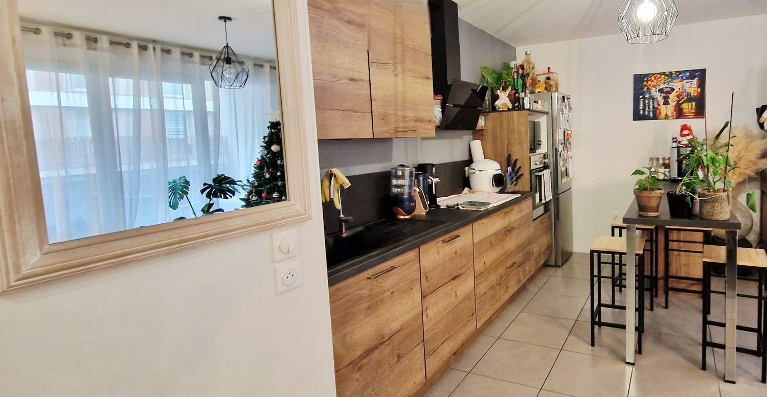 Appartement à vendre, 62m², Sathonay-Camp