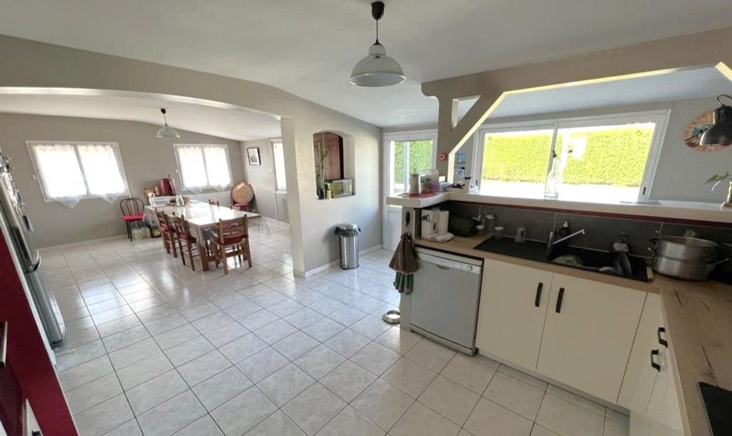 Maison à vendre, 174m², Nieul-le-Dolent