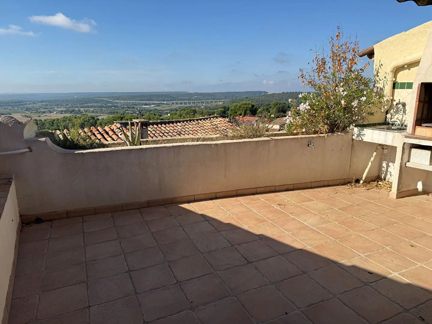 Appartement à louer, 113m², Éguilles