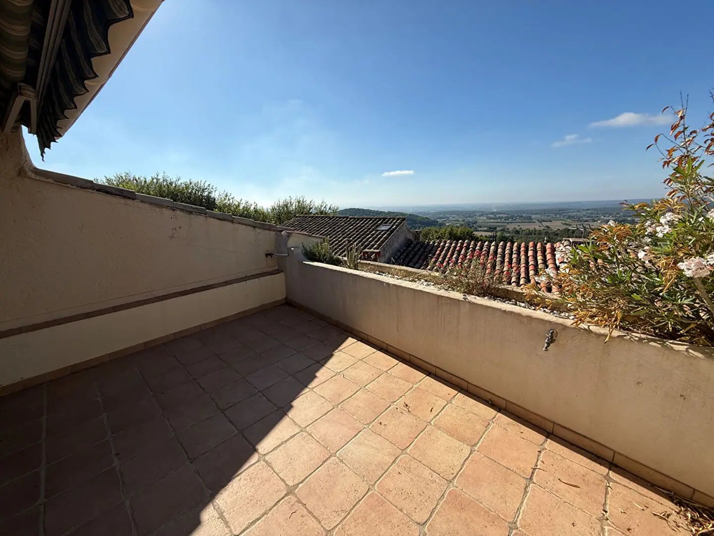 Appartement à louer, 113m², Éguilles