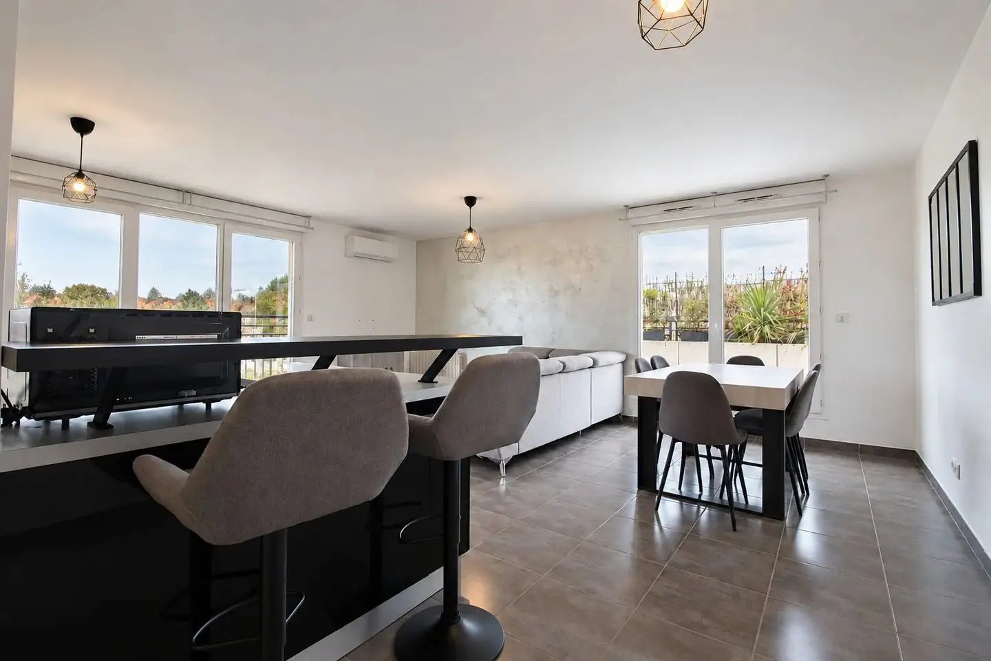 Appartement à louer, 69m², Vénissieux