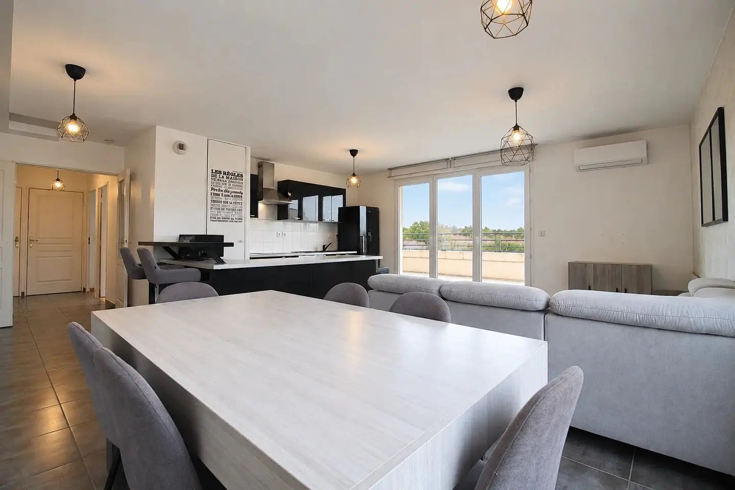 Appartement à louer, 69m², Vénissieux