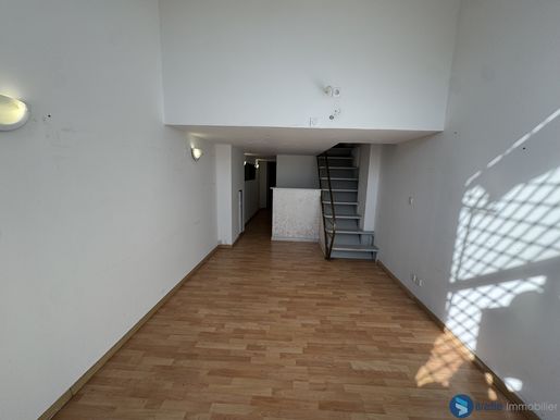 Local commercial 2 pièces 47 m² · à Toulon · 47 m² · 80 000 €