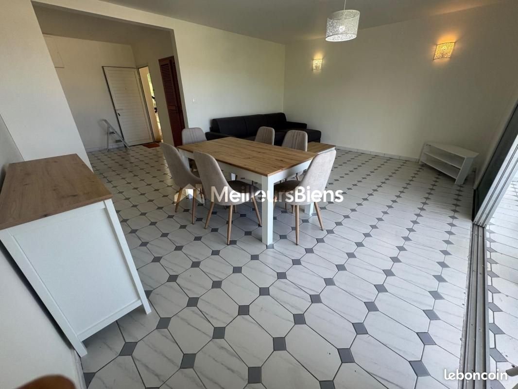 Appartement à louer, 80m², Le Gosier