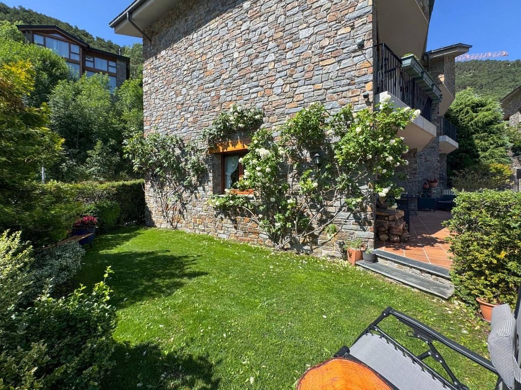 Casa adossada de 5 habitacions en venda a La Massana · 4 de 37