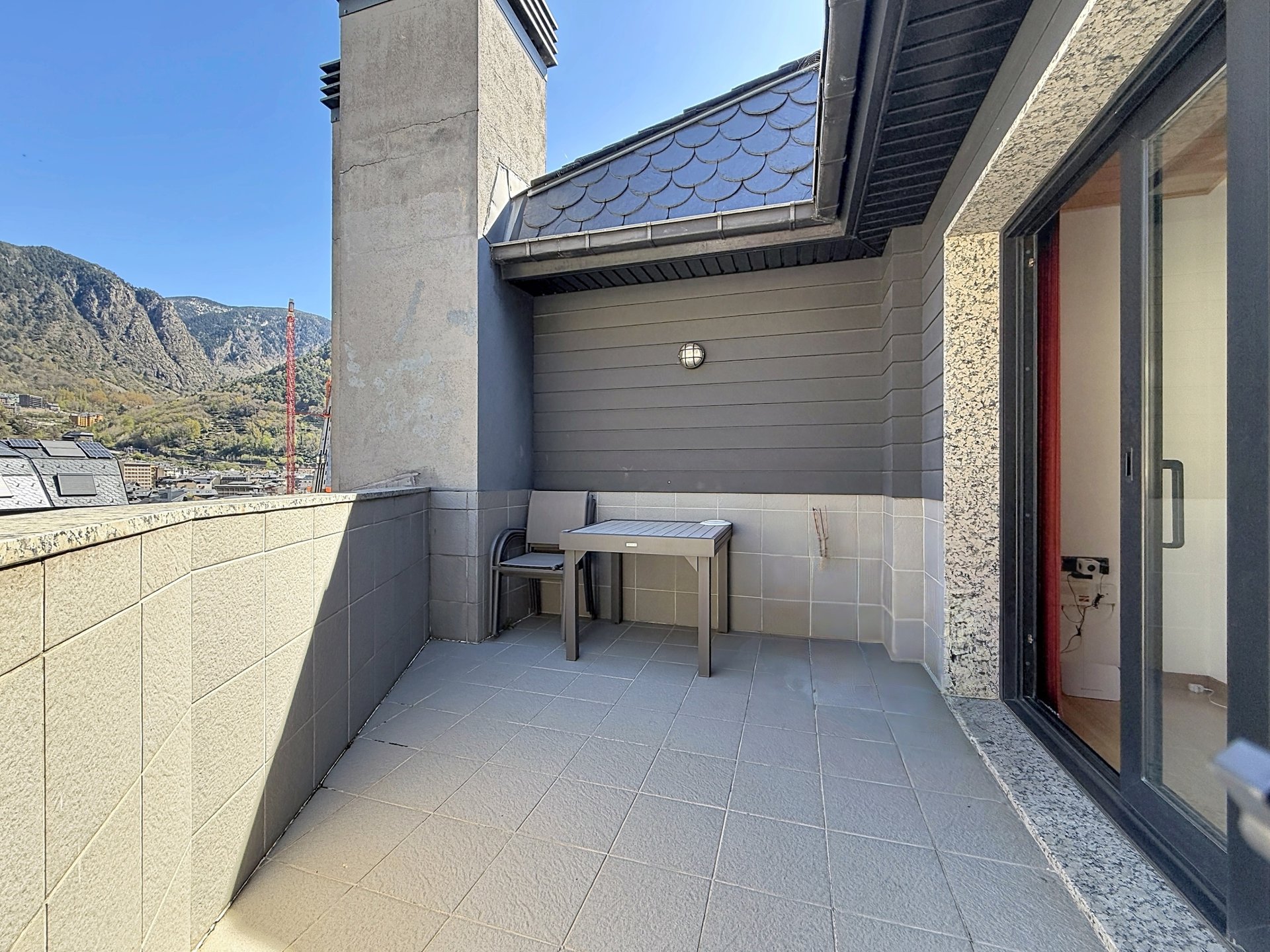 3-bedroom penthouse for sale in Escaldes-Engordany · 2 of 3