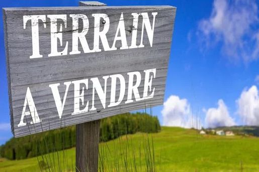 Terrain 568 m² · à Dingy-en-Vuache · 240 000 €