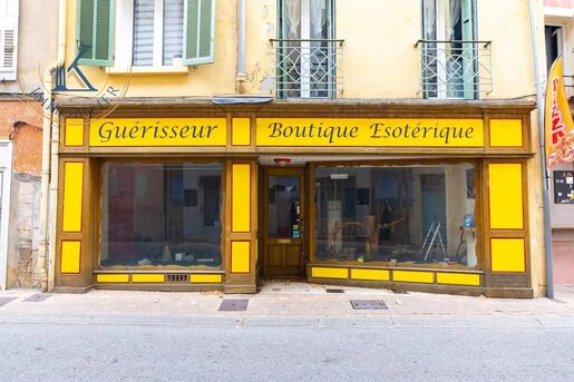 Local commercial 3 pièces · à Barjols · 67 000 €