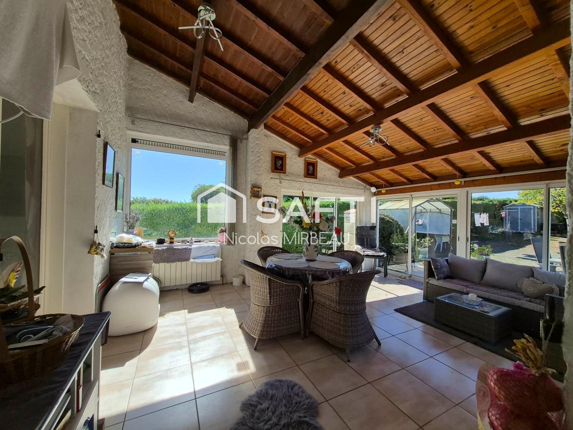 Maison à vendre, 150m², Écurat