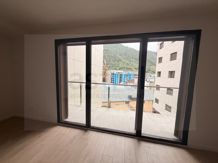 3-bedroom flat for sale in Encamp · 2 of 40