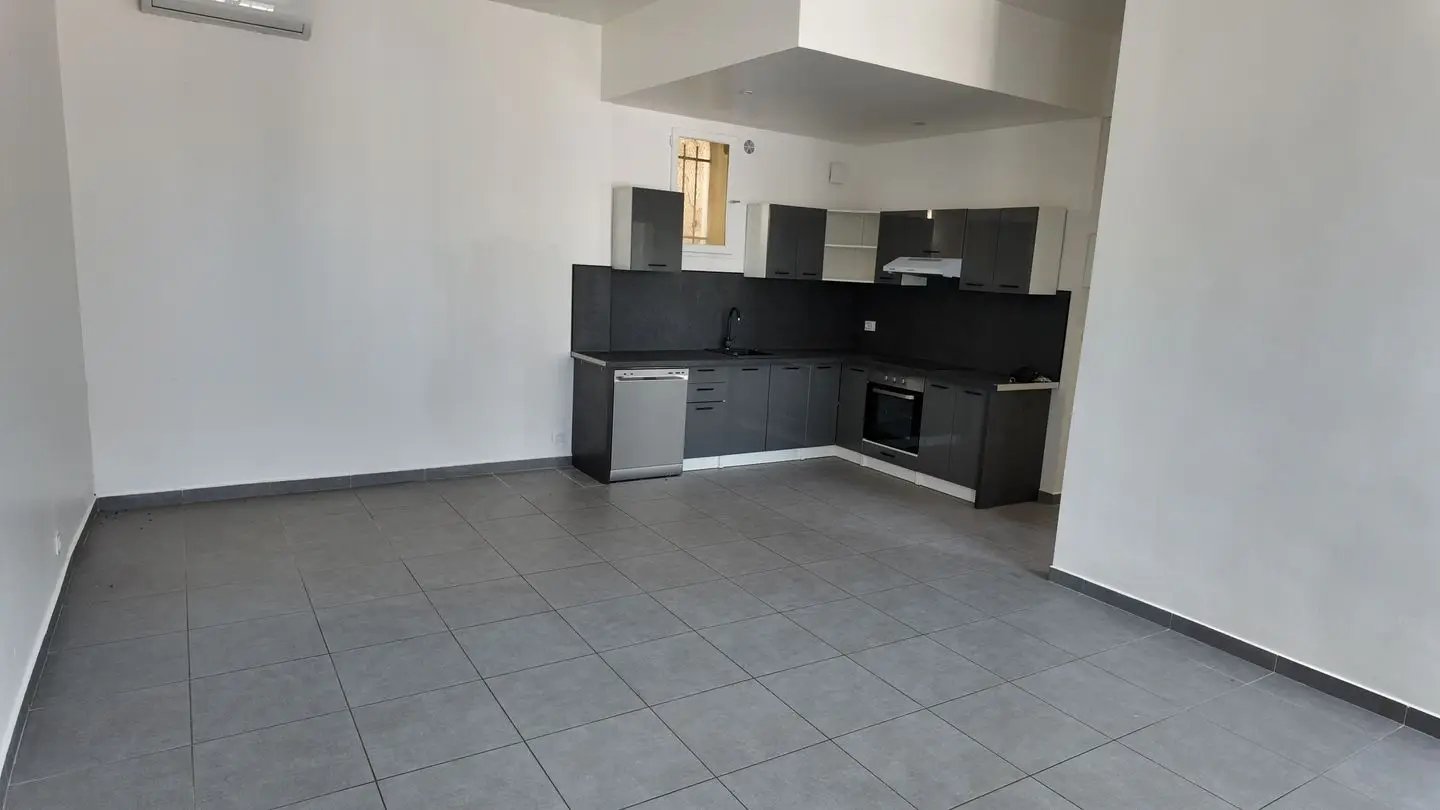 Appartement à louer, 48m², Marseille 16ème