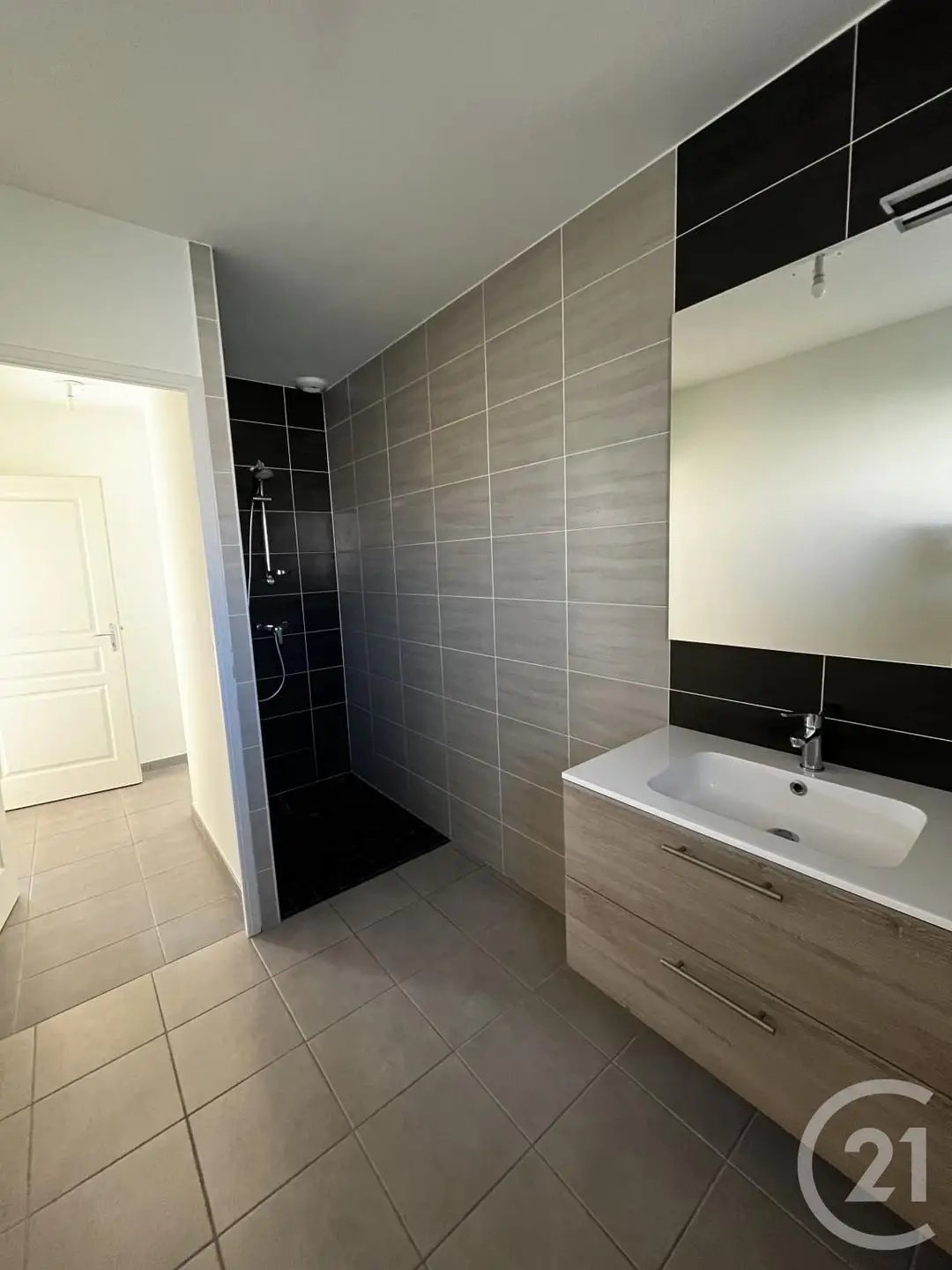 Maison à louer, 89m², Naucelles