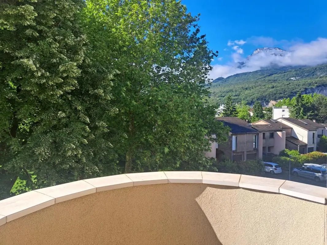 Appartement à louer, 86m², Fontaine