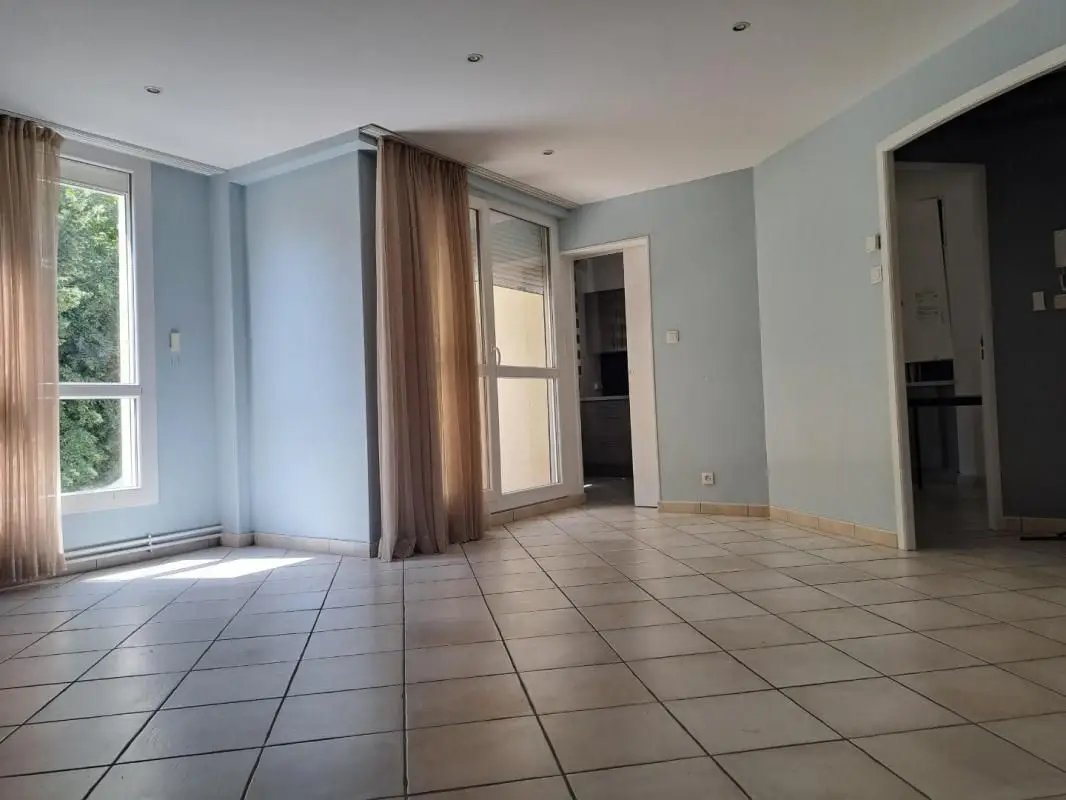 Appartement à louer, 86m², Fontaine