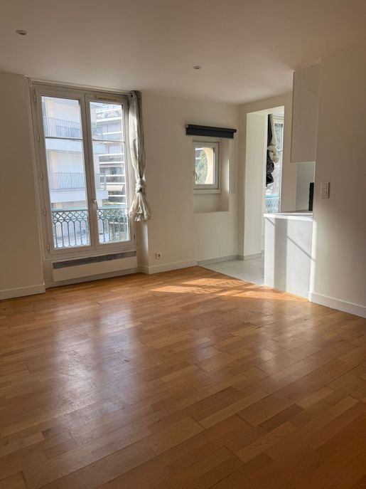 Appartement 1 pièce 26 m² · à Paris 14ème · 26 m² · 273 000 €
