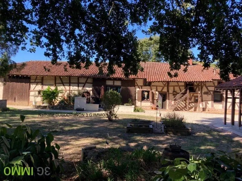 Maison à vendre, 196m², Saint-Jean-sur-Reyssouze