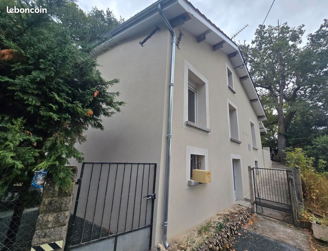 Maison à louer, 90m², Vélines