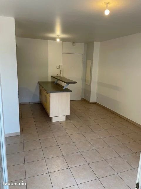 Appartement à louer, 32m², Marseille 12ème