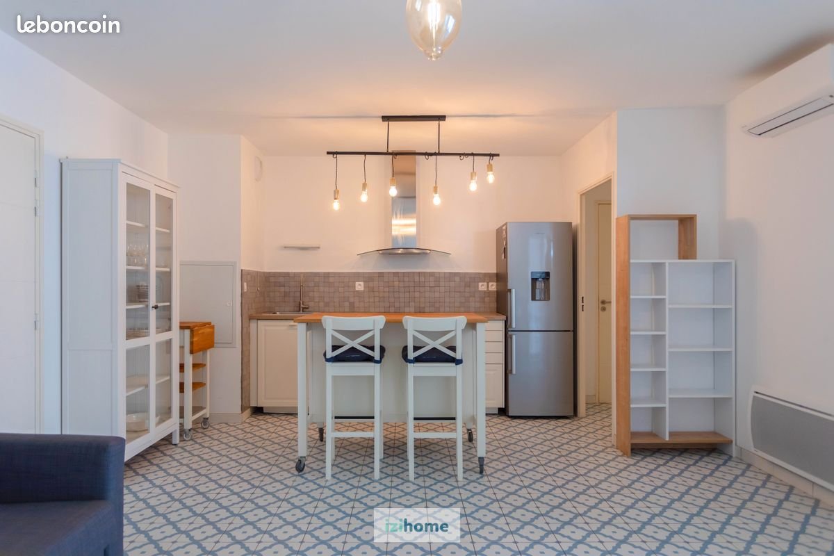 Appartement à louer, 47m², Marseille 2ème