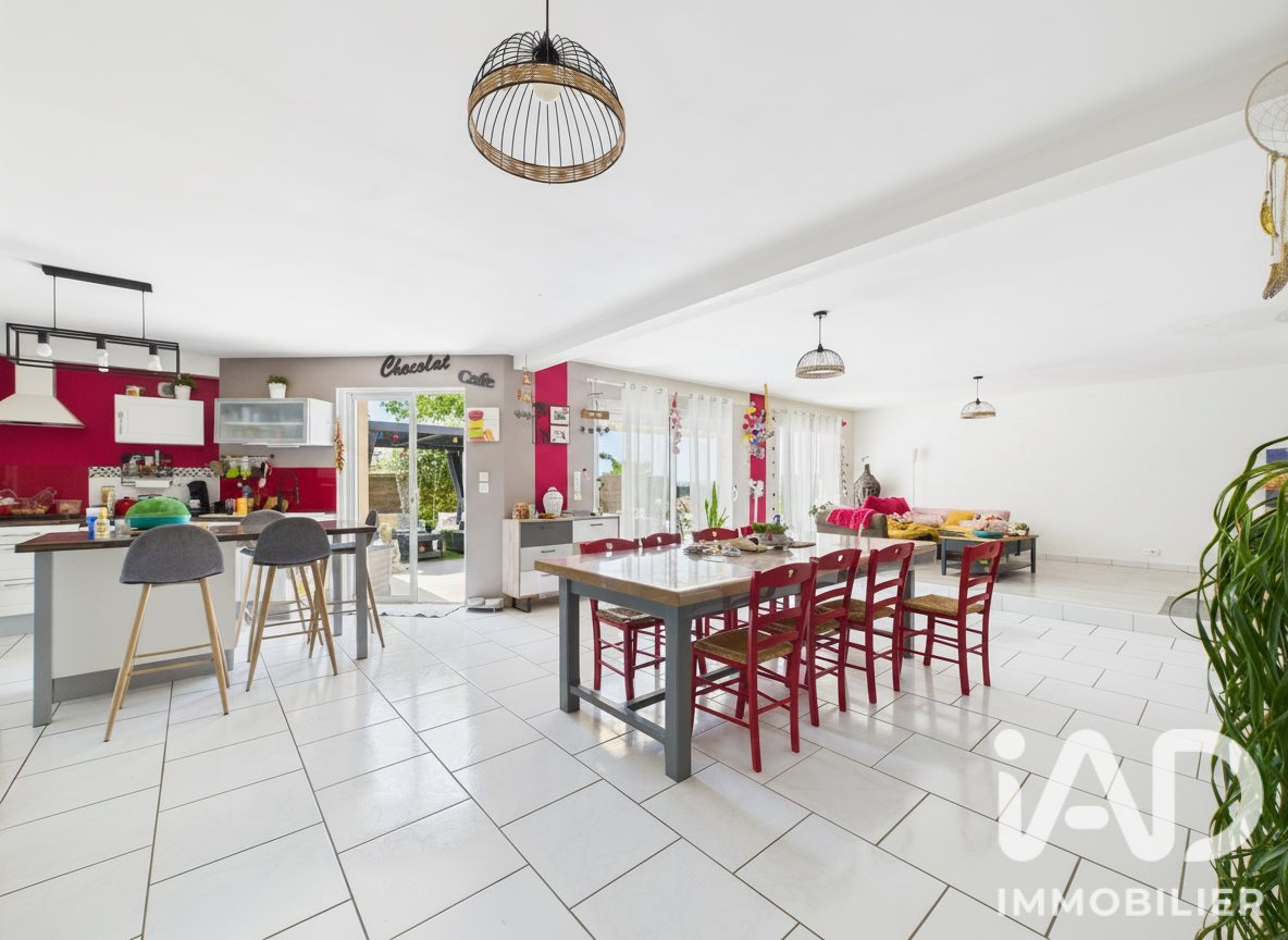 Maison à vendre, 174m², Noyant-de-Touraine