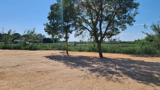 Terrain 602 m² · à Arles · 142 000 €
