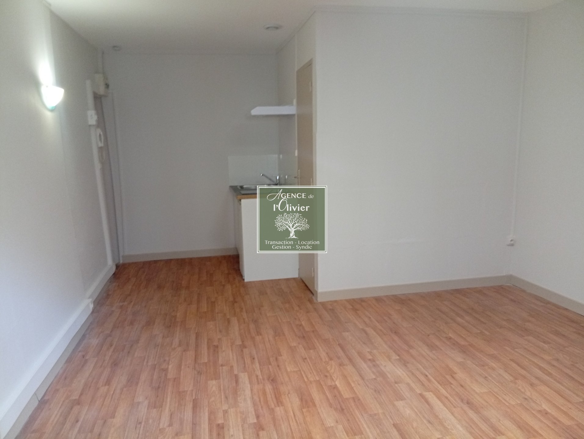 Appartement à louer, 25m², Arles