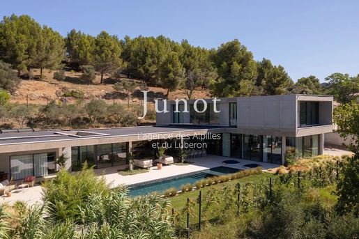 Maison 8 pièces 437 m² · à Maussane-les-Alpilles · 437 m² · 3 690 000 €