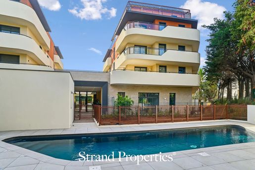 Appartement 4 pièces 81 m² · à Antibes · 81 m² · 660 000 €